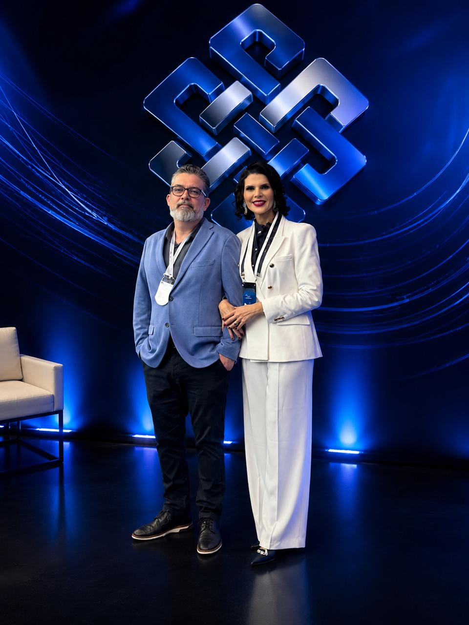 Theo Gatis e Natally Azevedo, Co-fundadores SOUMAIS